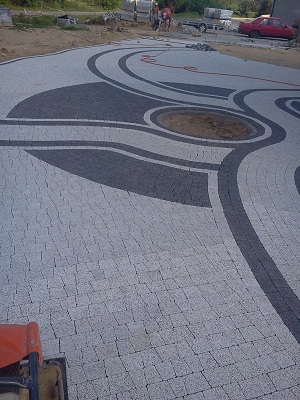 Brukmax: image 2 0f 135 thumb